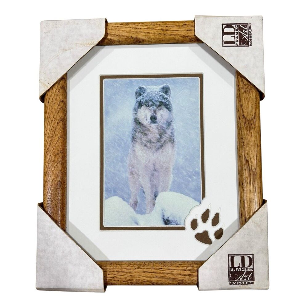 Vintage Wood Framed Wolf Print Paw Matted Cabin Woods Wall Decor 9.5” X 11.5”New